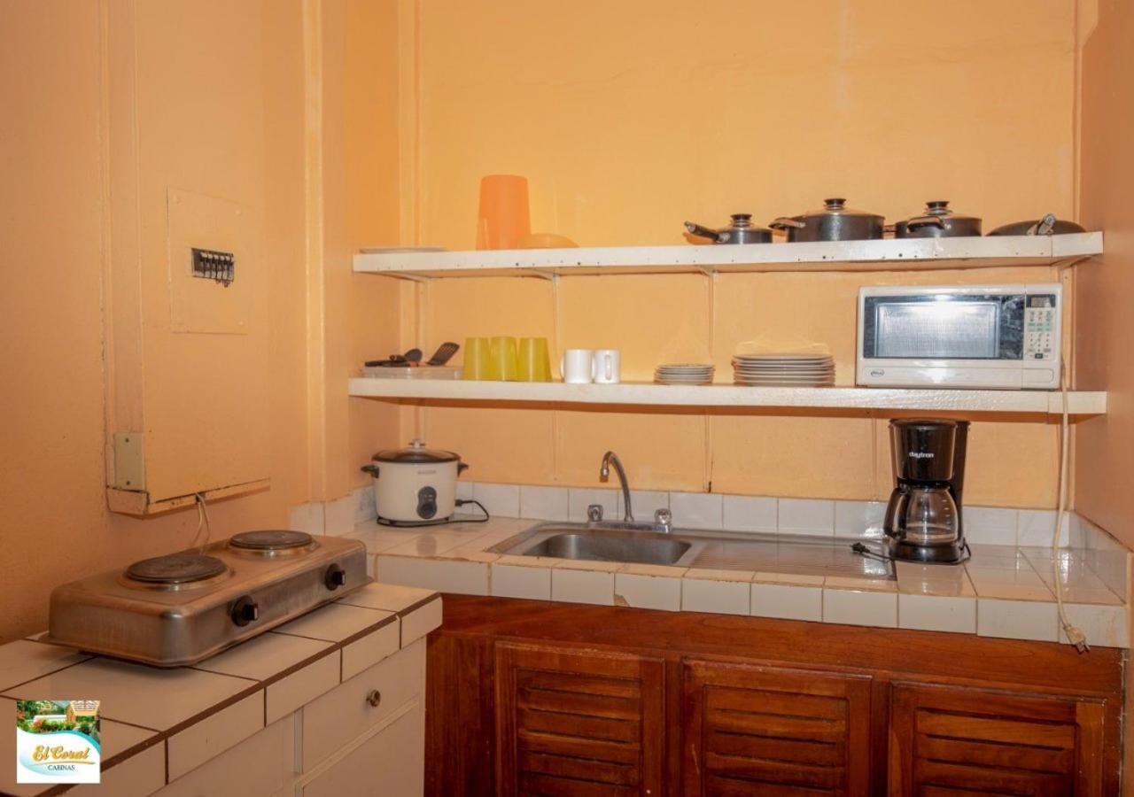 Hotel Y Cabinas El Coral Хако Экстерьер фото